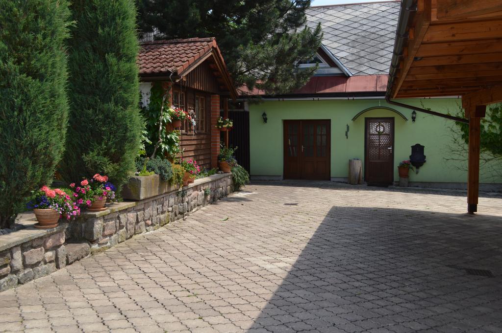 Dana Apartment Horni Branna